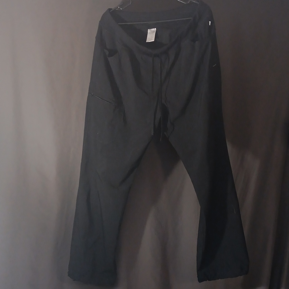 Black scrub pant